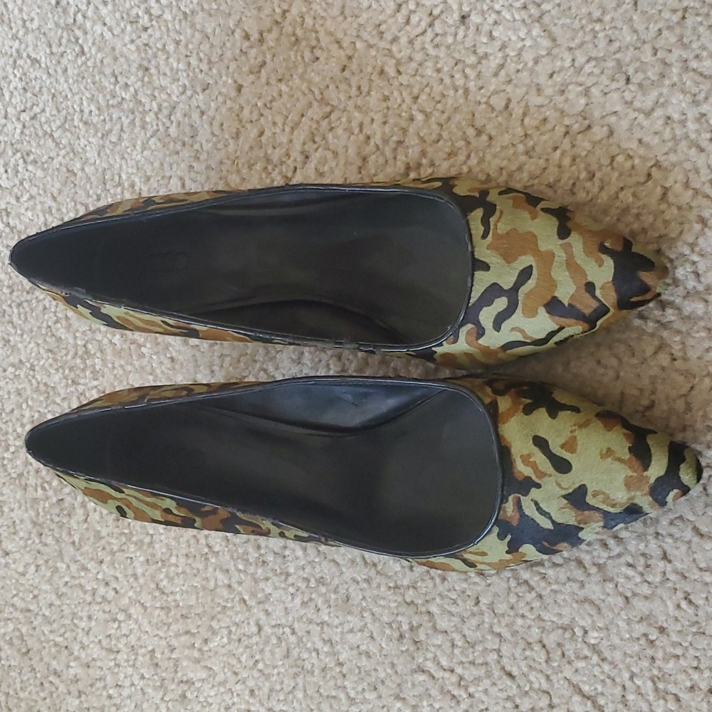 Camouflage print, pony hair pumps